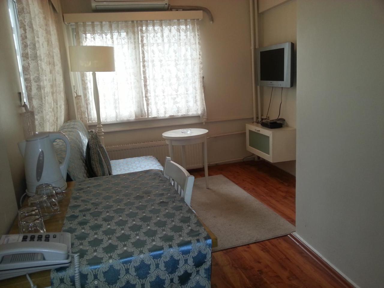 Away Hotel Истанбул Екстериор снимка